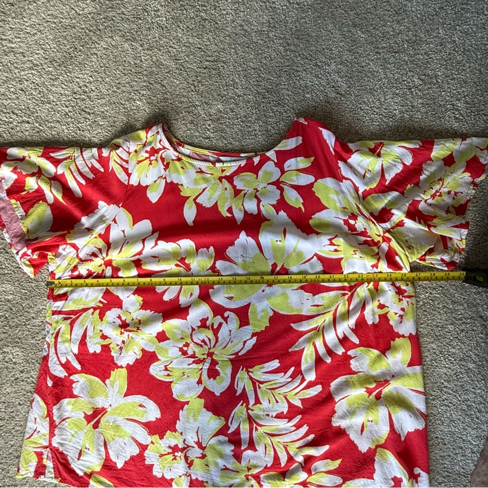 Denim & Co. Hawaiian Printed Boatneck Blouse with Flutter Sleeve size 2X - Picture 3 of 8